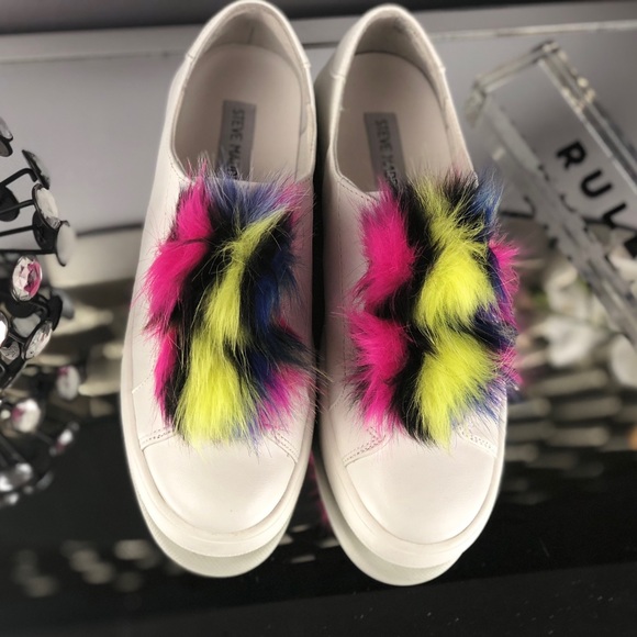 Steve Madden White Multicolor Fur Ball Sneakers - Picture 4 of 8